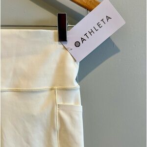 *NEW WITH TAGS* ATHLETA Salutation Stash 7/8 Tight Legging